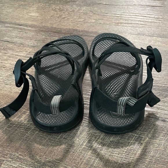 Kids Chaco Black Strappy Sandals - Picture 3 of 6